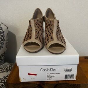 Calvin klein heeled booties 6.5 - natural suede